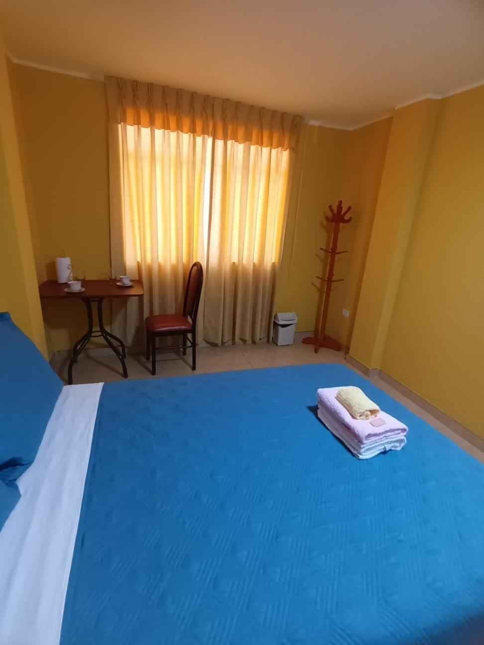 Right Across From The Airport - Free Shuttle - A Y J Familia Apartment Lima Exterior photo