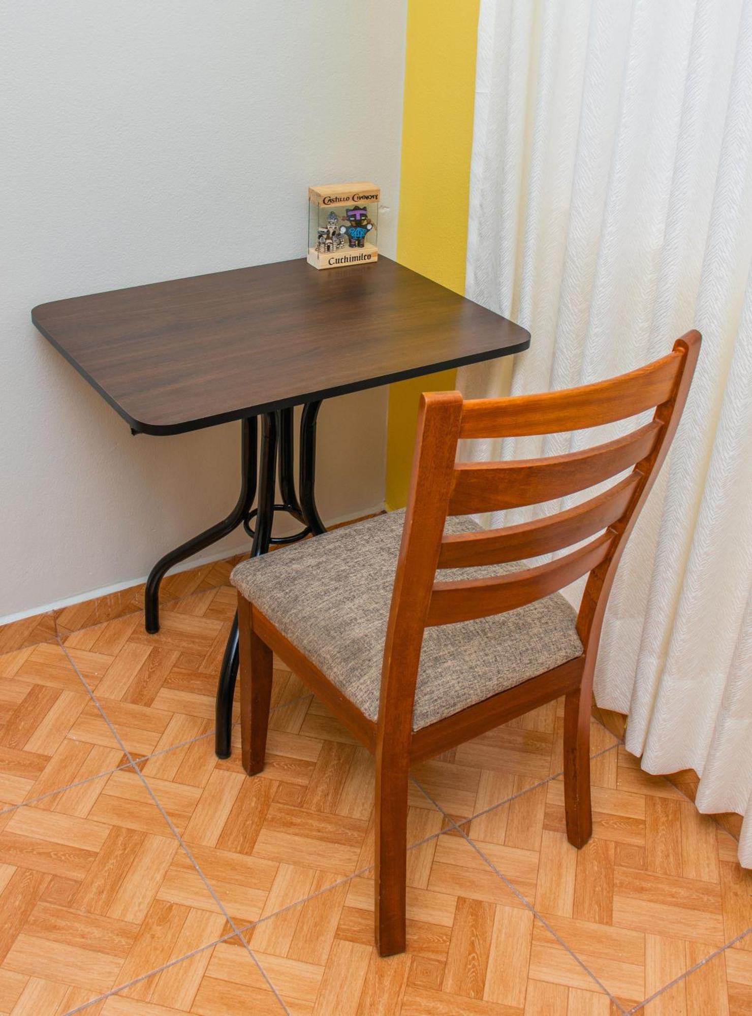 Right Across From The Airport - Free Shuttle - A Y J Familia Apartment Lima Exterior photo