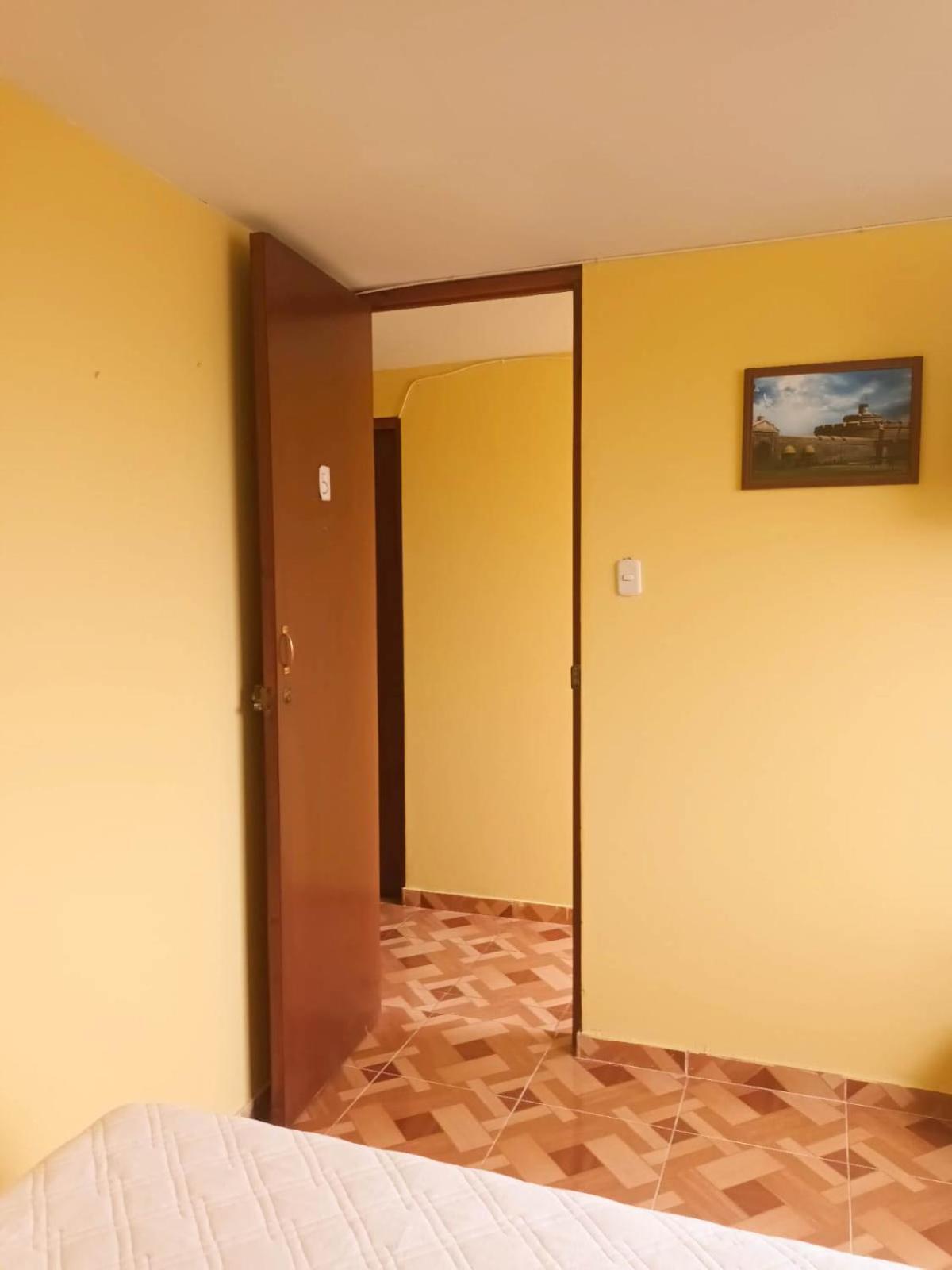 Right Across From The Airport - Free Shuttle - A Y J Familia Apartment Lima Exterior photo