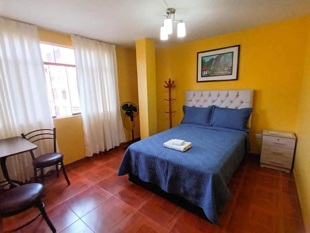 Right Across From The Airport - Free Shuttle - A Y J Familia Apartment Lima Exterior photo