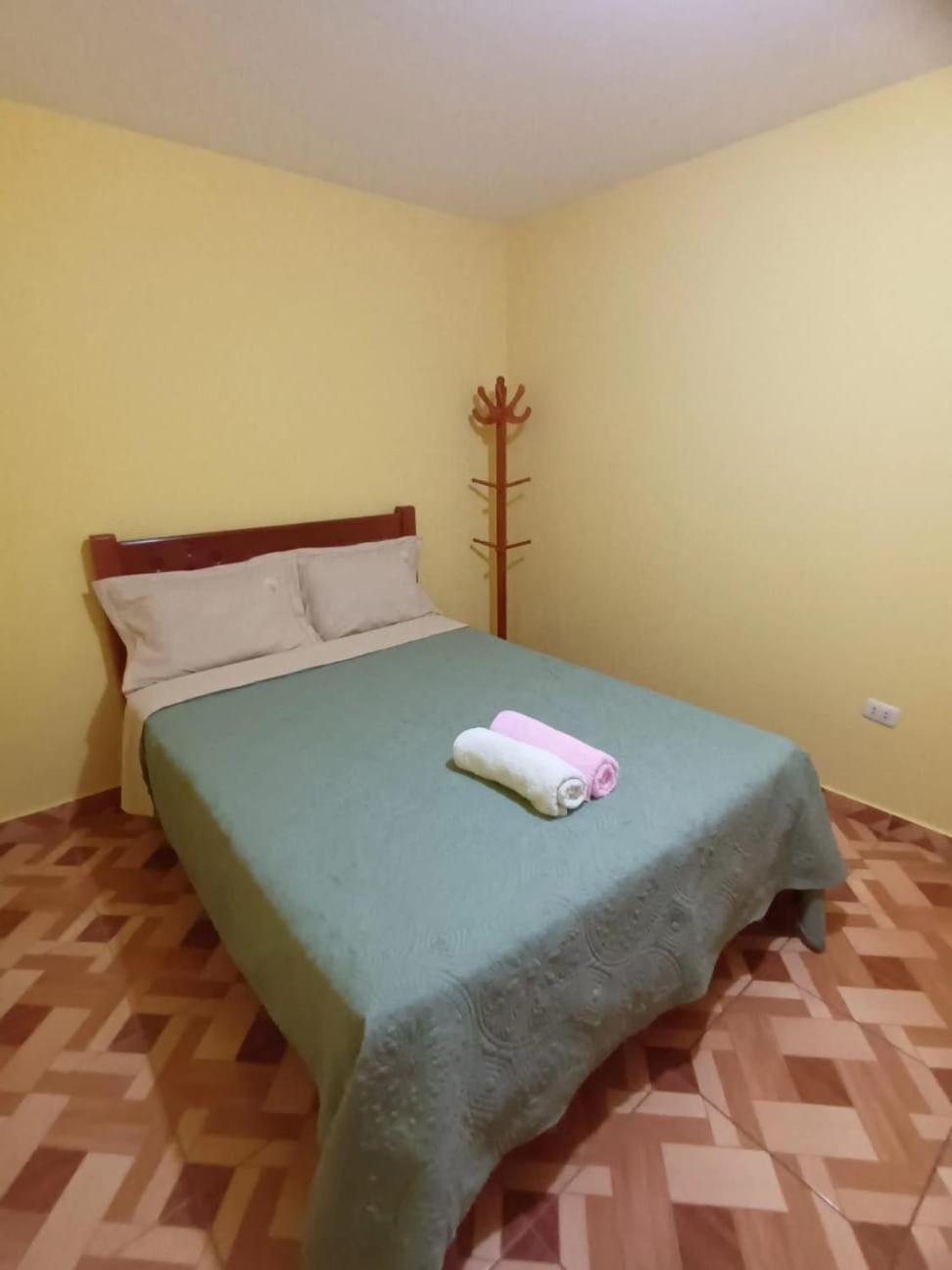 Right Across From The Airport - Free Shuttle - A Y J Familia Apartment Lima Exterior photo