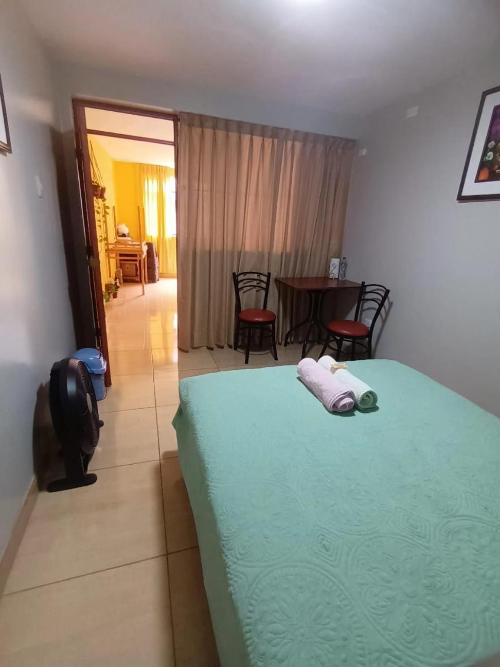 Right Across From The Airport - Free Shuttle - A Y J Familia Apartment Lima Exterior photo