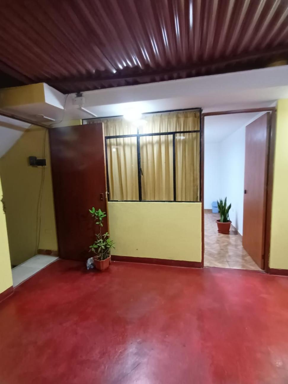 Right Across From The Airport - Free Shuttle - A Y J Familia Apartment Lima Exterior photo