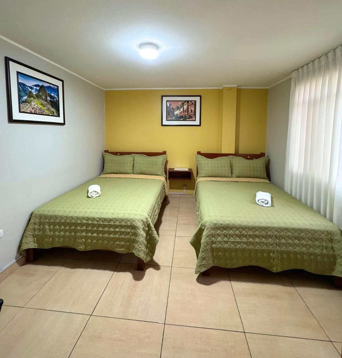 Right Across From The Airport - Free Shuttle - A Y J Familia Apartment Lima Exterior photo