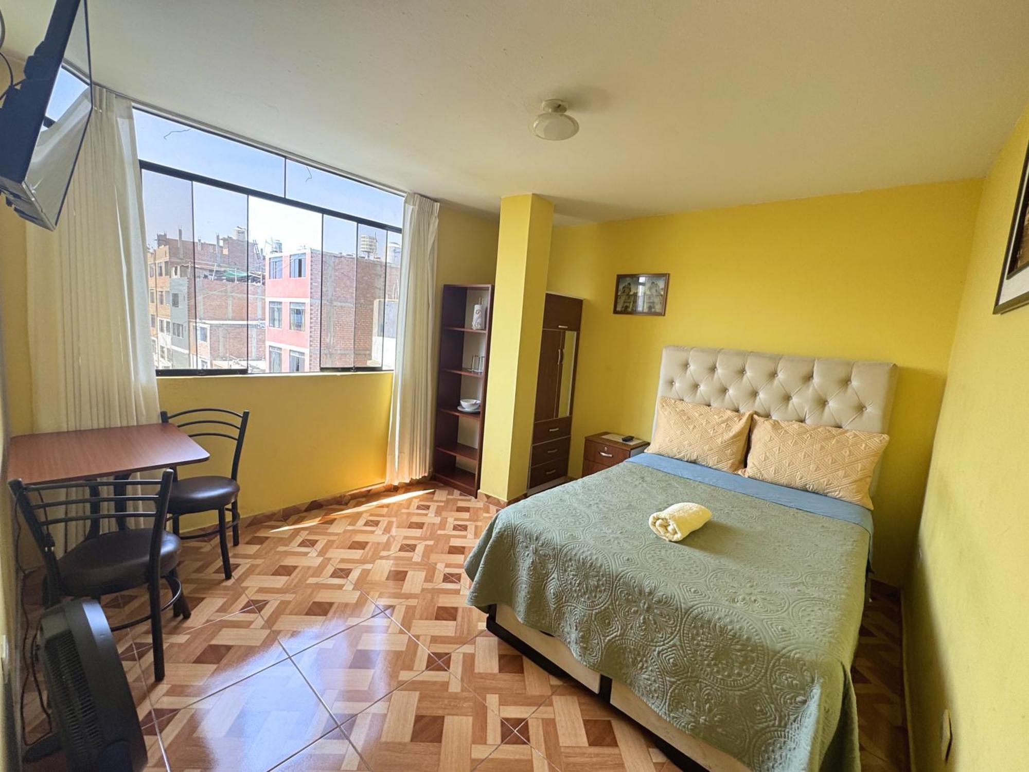 Right Across From The Airport - Free Shuttle - A Y J Familia Apartment Lima Exterior photo
